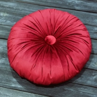 Подушка декоративная круглая 48х48. Цвет: красный