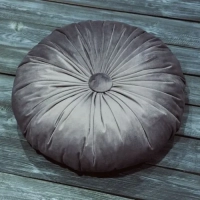 Подушка декоративная круглая 48х48. Цвет: серый металлик