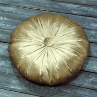 Подушка декоративная круглая 48х48. Цвет: золотой